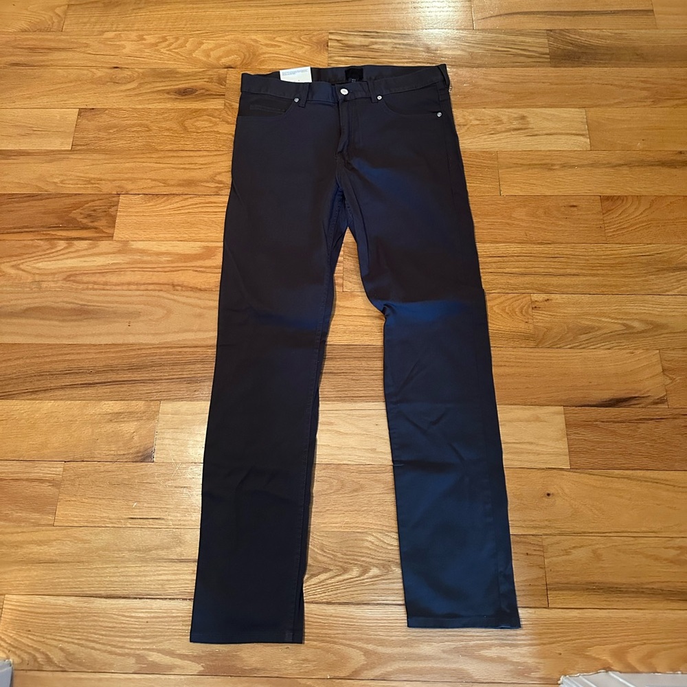NWT H&M slim fit jeans size 31